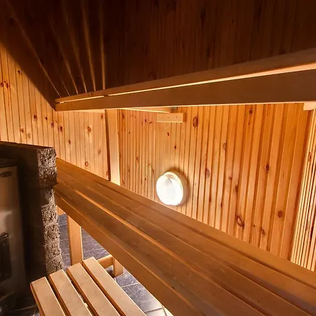 Toompuiestee Penthouse With Sauna Tallinn