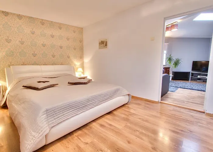 Toompuiestee Penthouse With Sauna Апартаменти